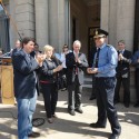 El Jefe Buffet recibe las 3 llaves de los móviles de manos de Lamberto, Meiners y Pirola.